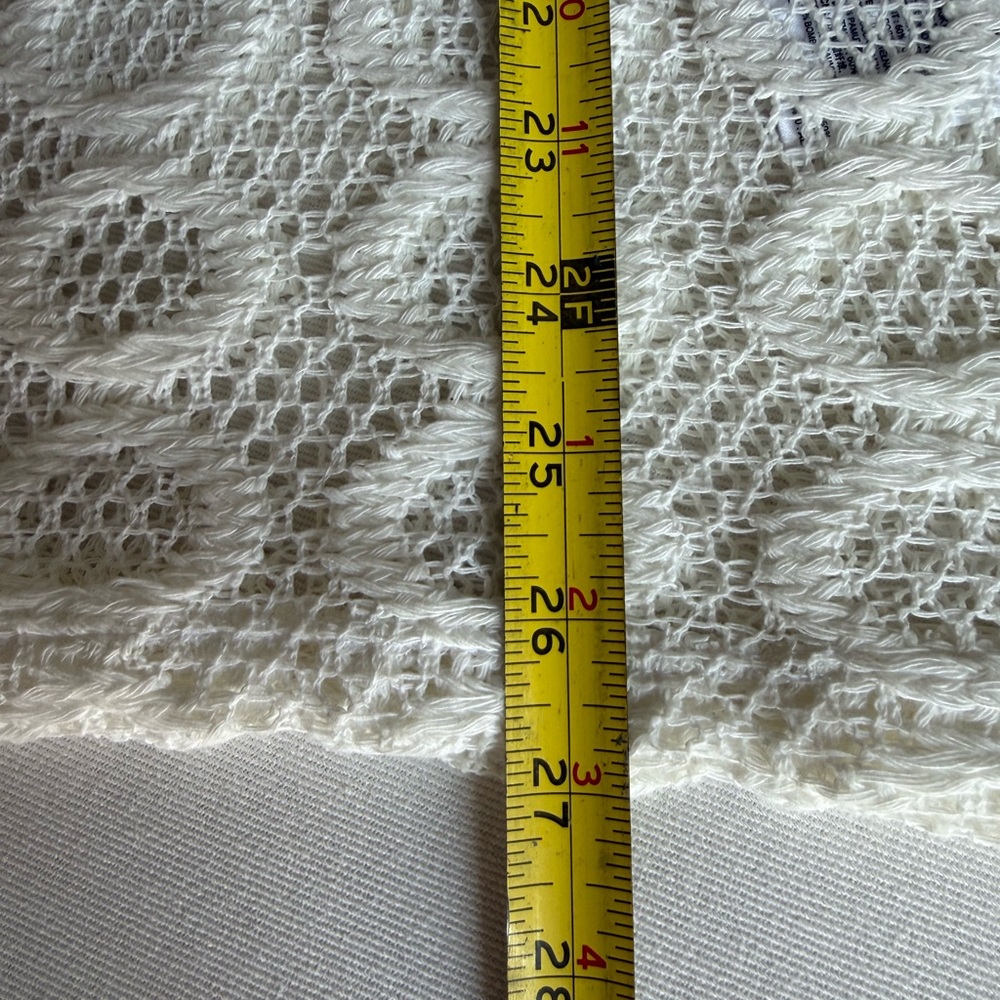 Banana Republic Off White Crochet Tank Top❗️ - Picture 4 of 6